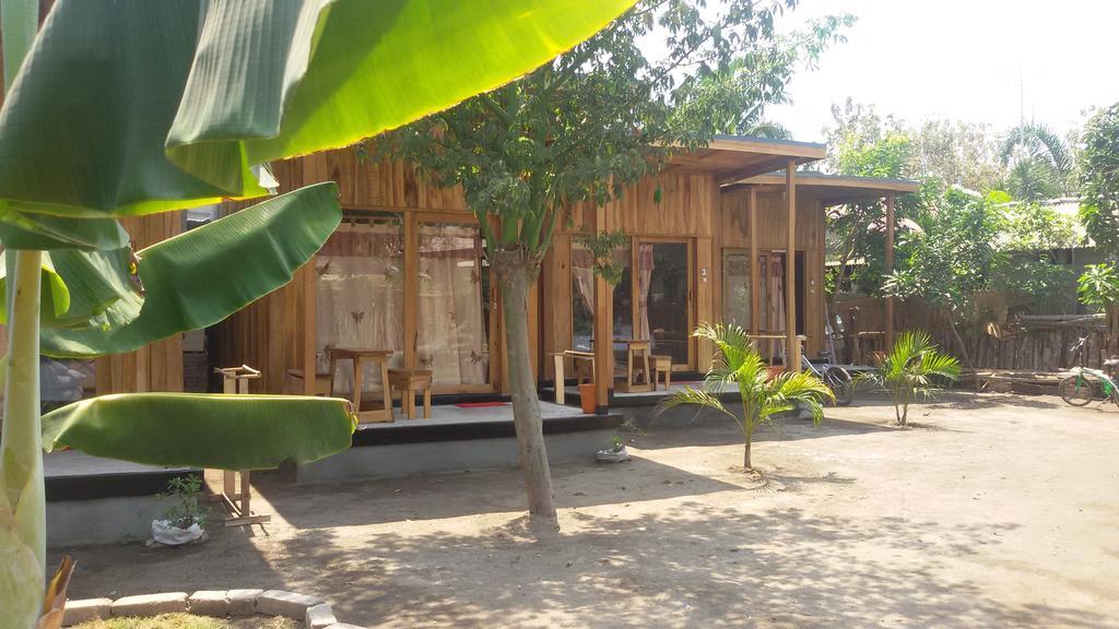Beach Box Bungalow Гили Траванган Номер фото